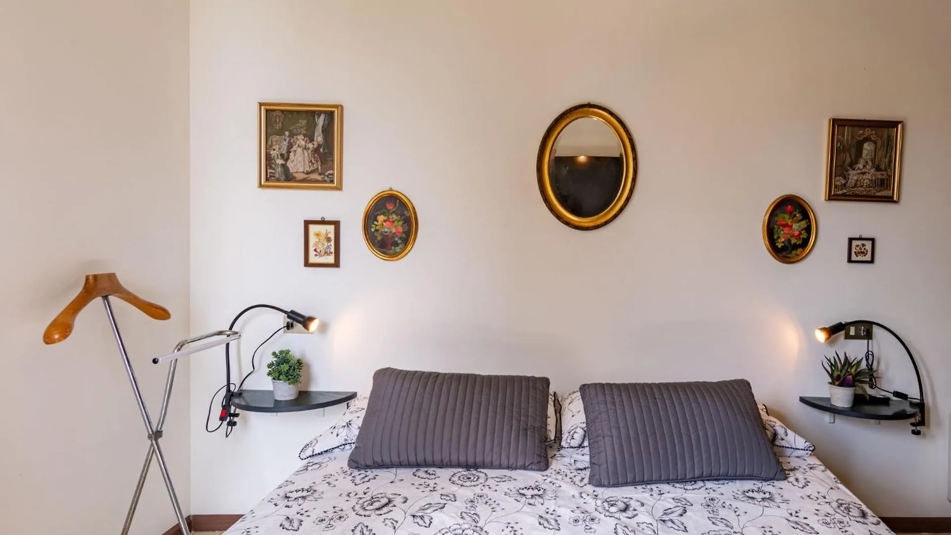 Holiday Home La Finestra Sul Lago By Interhome Gravedona 0*,  Italy